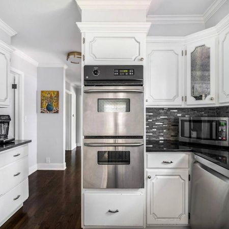 Glen Ellyn Spacious, Luxury Renovated Home With 4 Kings, Firepit מראה חיצוני תמונה