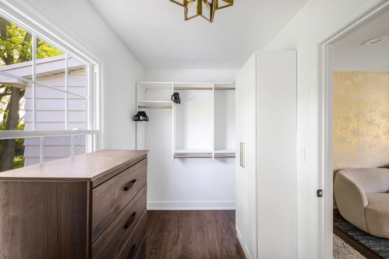 Glen Ellyn Spacious, Luxury Renovated Home With 4 Kings, Firepit מראה חיצוני תמונה